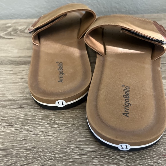 Arrigo Bello Slide Sandals Mens 11 Tan Brown Faux Leather Comfort Casual Slides